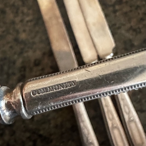 4, 1921 Grosvenor “Community” Oneida SilverPlate Knives - Great condition - Picture 8 of 12